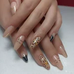 طراحی و کاشت ناخن در اسلامشهر و واوان