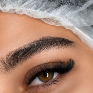 کاشت و اکستنشن مژه فلاورجان